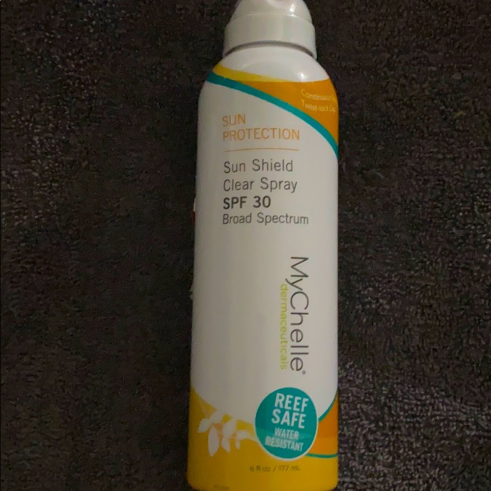 MyChelle sunshield SPF 30 continuous spray